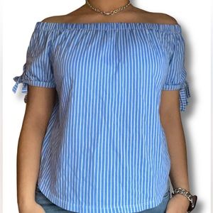 Blue top with white stripes.